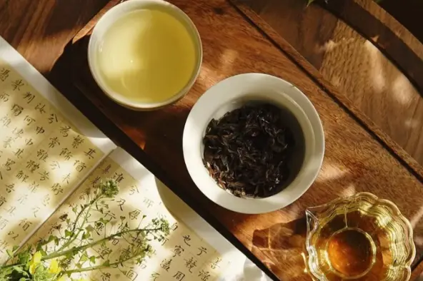上海同城夜游到底有多上头？本地美食社交打卡指南带你解锁魔都夜生活